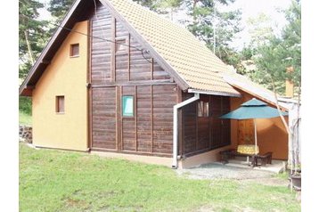 Servie Privát Divčibare, Exterieur